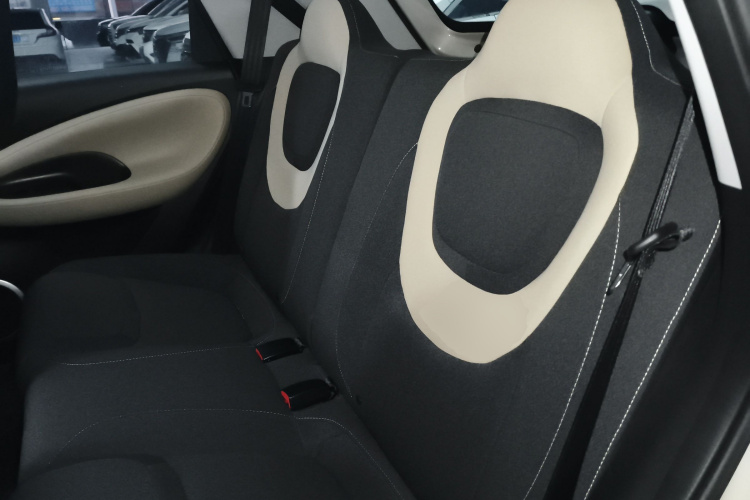 五菱汽车 五菱缤果 2024款 203km 轻享款中控内饰7004