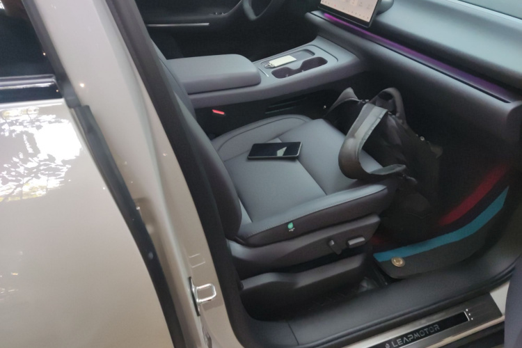 零跑汽车 零跑C10 2024款 530智享版局部细节41