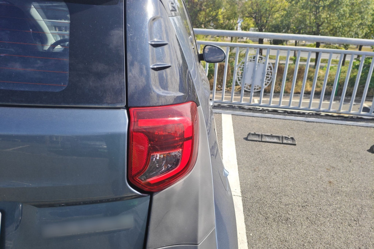 奇瑞 小蚂蚁 2022款 甜粉款 半糖版 三元锂 30kW 408km车身外观6001