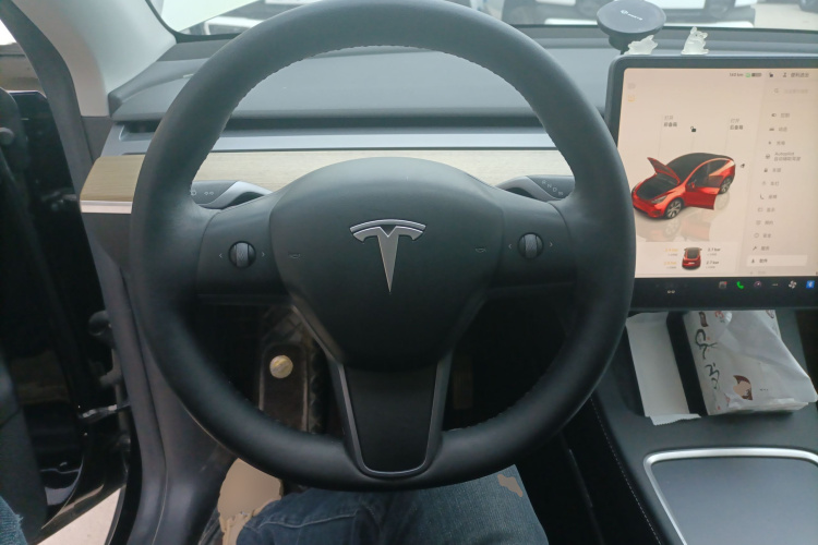 特斯拉 Model Y 2022款 改款 后轮驱动版中控内饰13