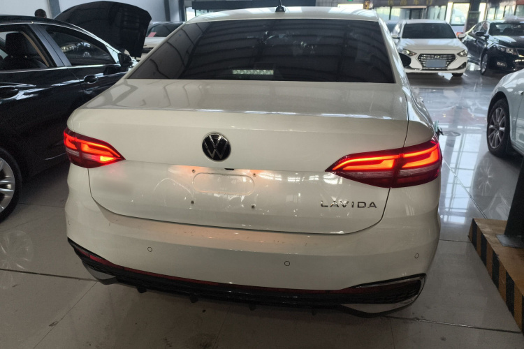 大众 朗逸 2024款 1.5L 自动星空五百万版车身外观6