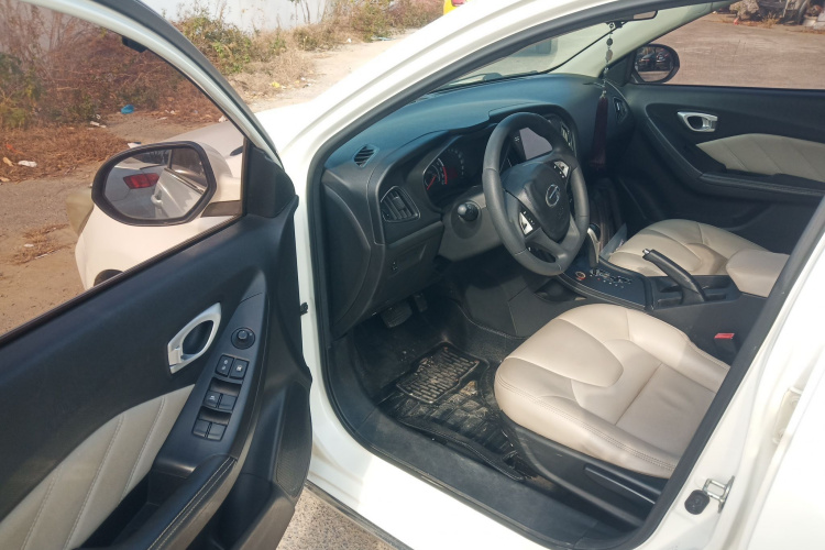 广汽传祺 传祺GA3S视界 2014款 1.6L 自动豪华ESP版中控内饰20