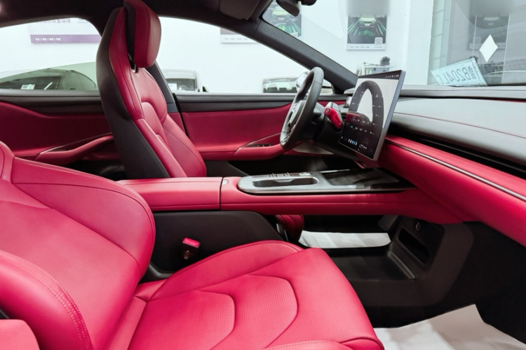 小米汽车 小米SU7 2024款 后驱长续航智驾版中控内饰7008