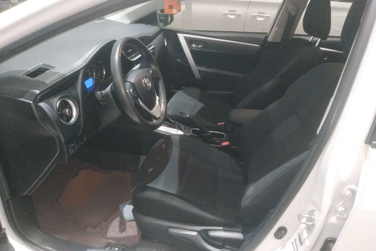 丰田 雷凌 2017款 改款 185T CVT精英版 国V局部细节19