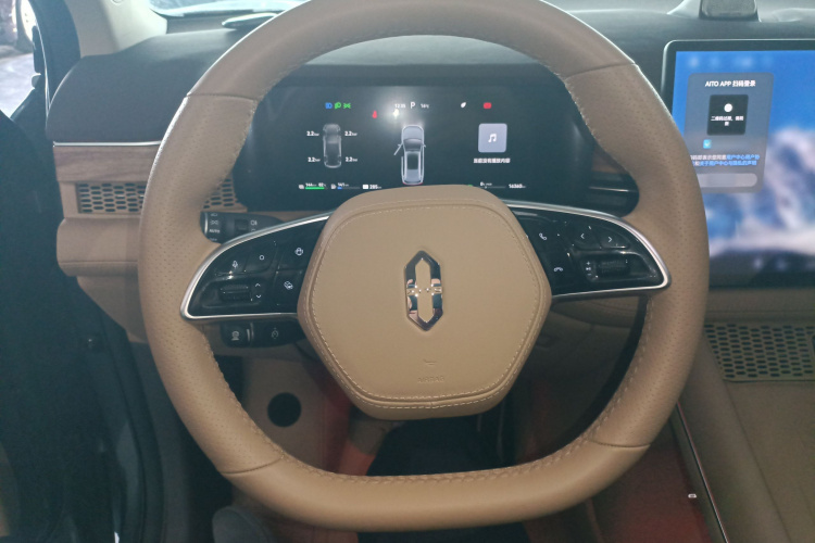 鸿蒙智行 问界M7 2024款 1.5T 智驾四驱Max版 5座中控内饰13