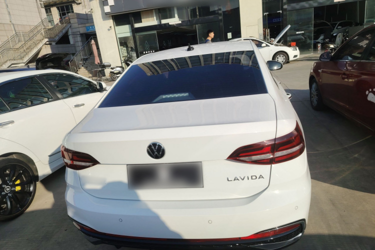 大众 朗逸 2024款 1.5L 自动星空五百万版车身外观6