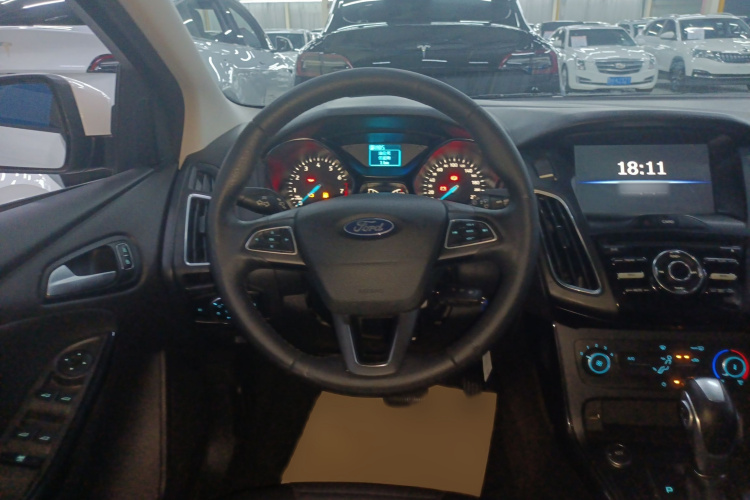 福特 福克斯 2018款 两厢经典 1.6L 自动风尚型智行版局部细节13