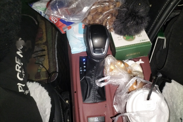 丰田 凯美瑞 2024款 双擎 2.0HXS 运动Plus版局部细节18