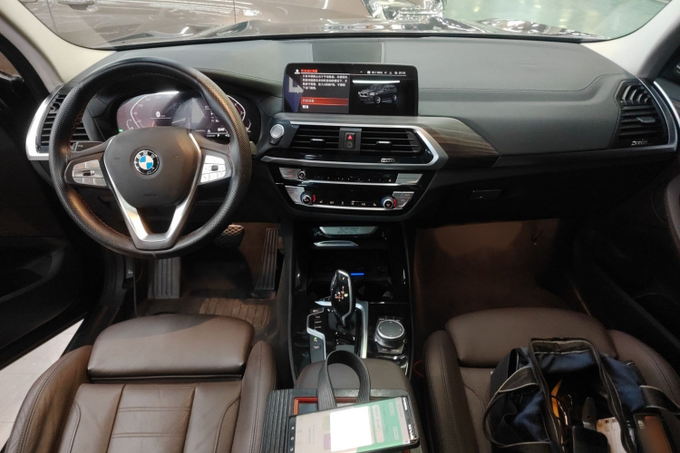 宝马X3 2021款 改款 xDrive28i 豪华套装中控内饰7002