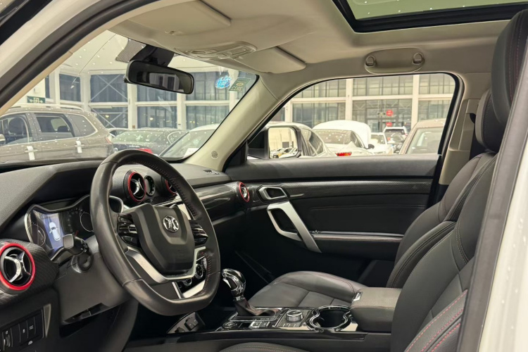 北京BJ20 2018款 1.5T CVT豪华型中控内饰7001