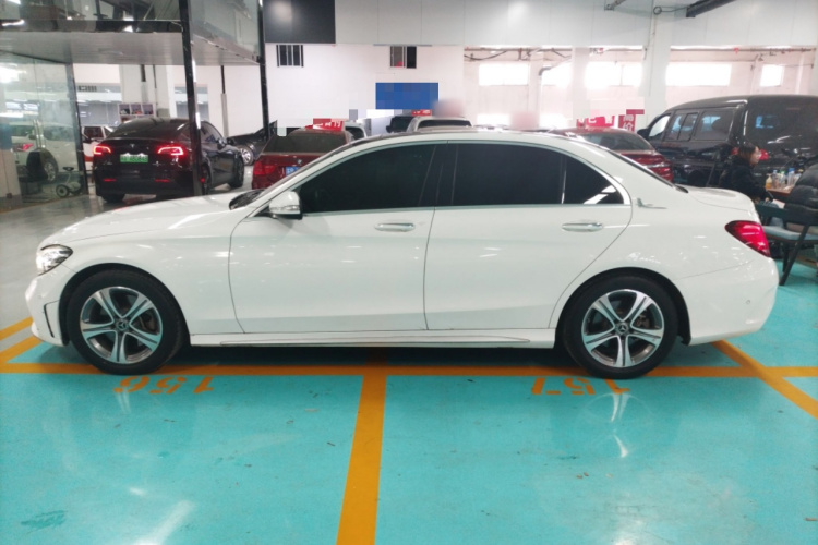 奔驰C级 2019款 C 260 L 运动版车身外观6003