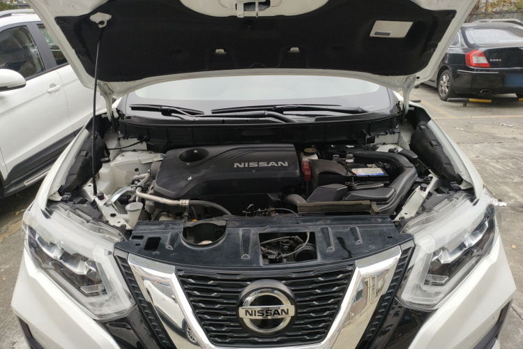 日产 奇骏 2021款 2.5L CVT 4WD XL ITS豪华领航版机舱底盘24