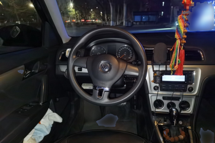 大众 朗逸 2013款 改款经典 1.6L 自动舒适版中控内饰13