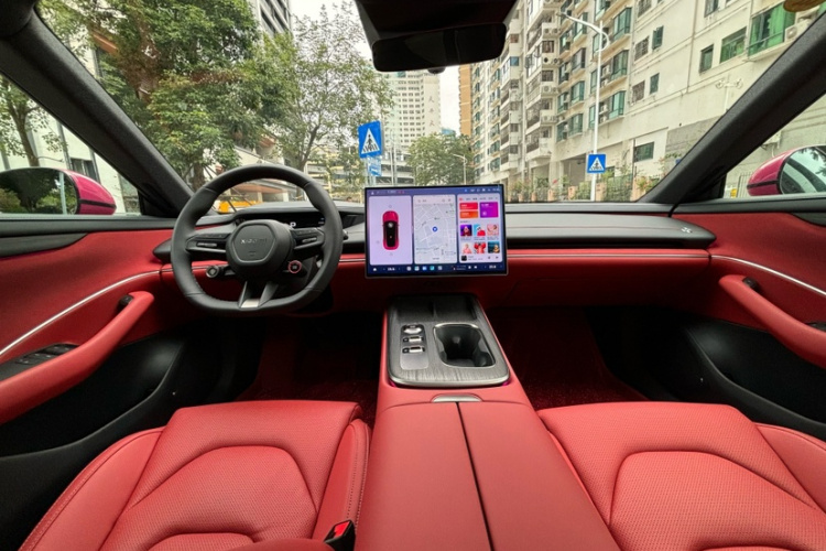 小米汽车 小米SU7 2024款 后驱长续航智驾版中控内饰7003