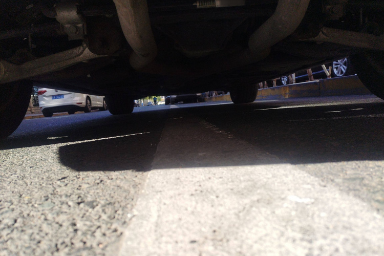 奔驰GLE 2018款 GLE 320 4MATIC 动感型臻藏版局部细节9009