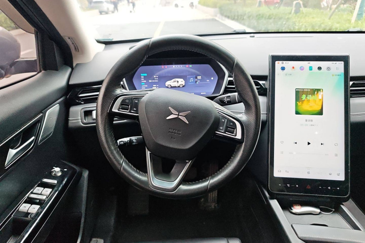 小鹏G3 2022款 G3i 460N局部细节13