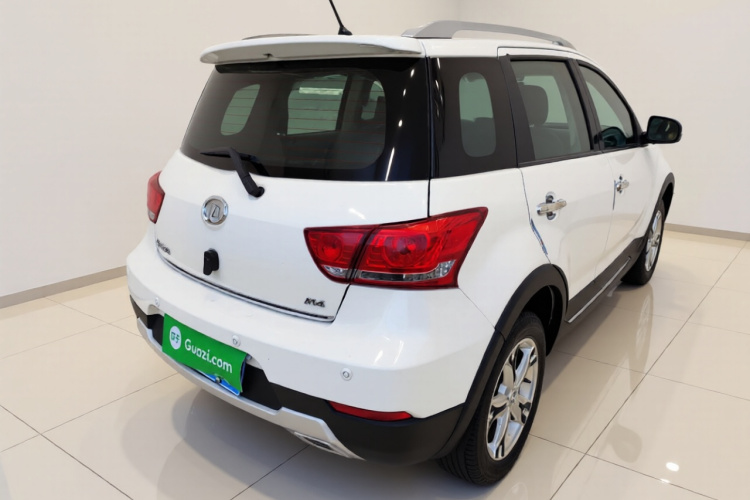 长城M4 2014款 1.5L 手动豪华型车身外观7