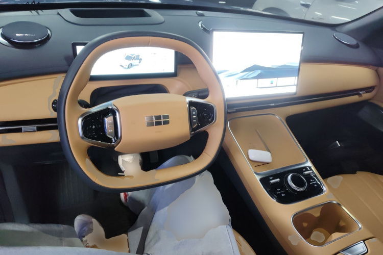 吉利银河 银河星舰7 EM-i 2025款 120km 领航版中控内饰12