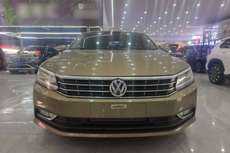大众 帕萨特 2017款 330TSI DSG尊荣版车身外观6001