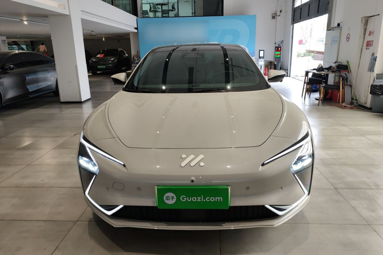 智己汽车 智己L7 2022款 Dynamic车身外观2