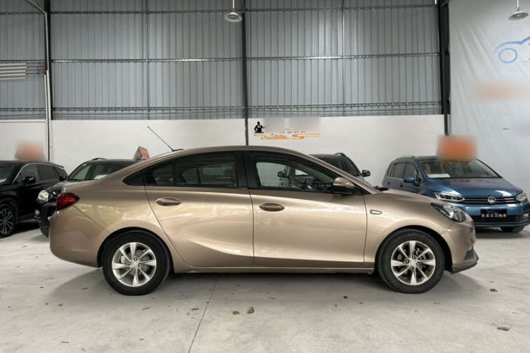 别克 凯越 2018款 15N CVT精英型车身外观6001