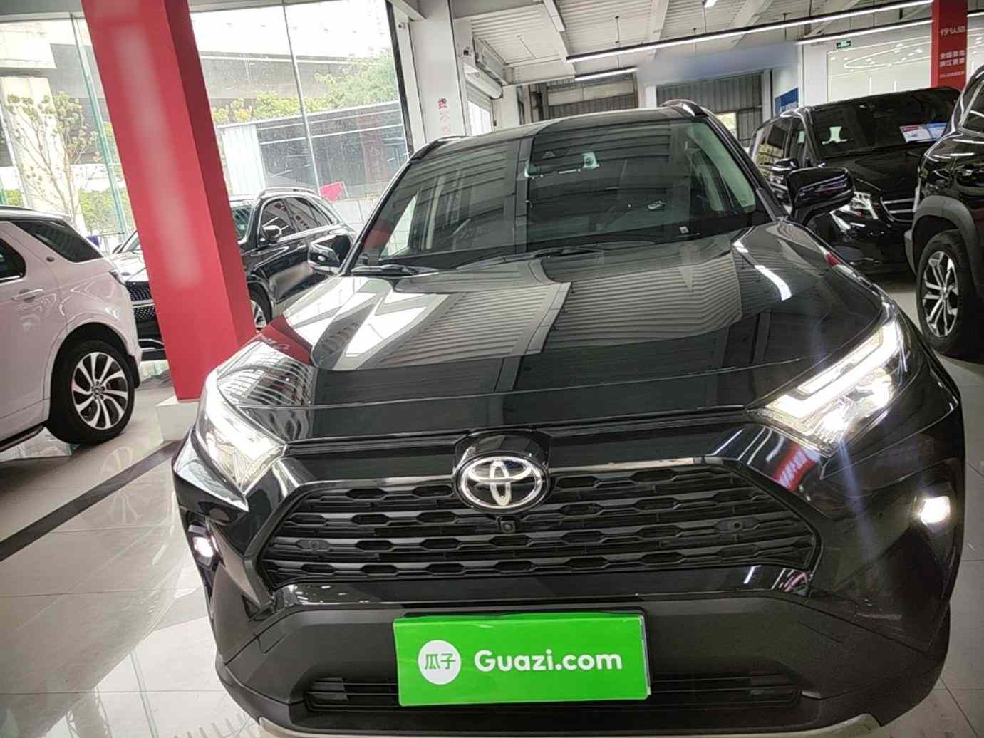丰田 RAV4荣放 2023款 2.0L CVT两驱风尚Plus版(1)
