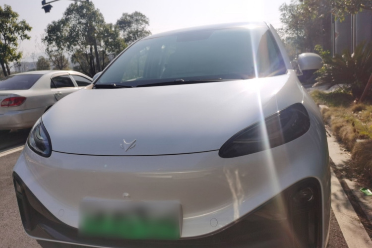 ARCFOX极狐 极狐考拉S 2024款 AIR车身外观2