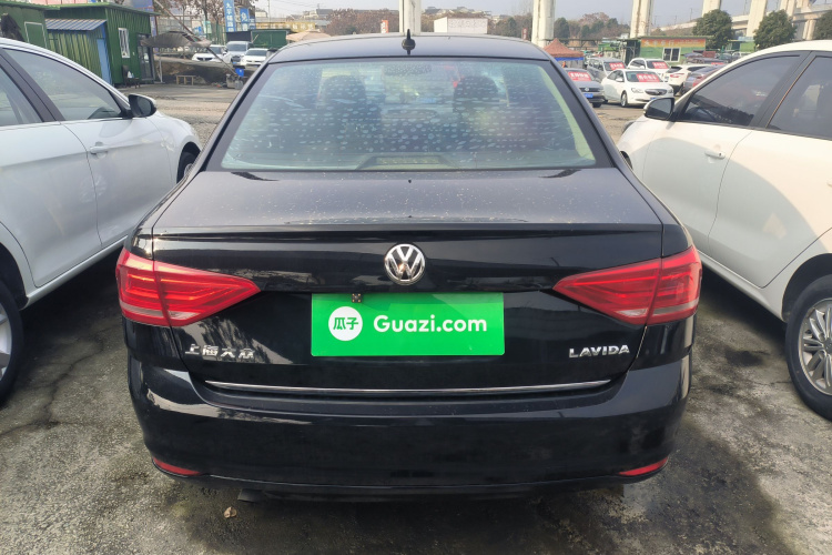 大众 朗逸 2015款 1.6L 自动舒适版车身外观6