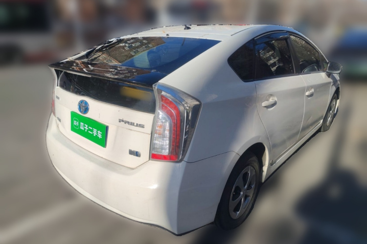 丰田 普锐斯 2012款 1.8L 标准版车身外观6005