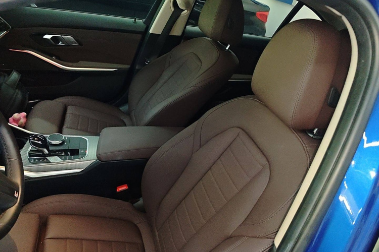 宝马3系 2020款 改款 325Li M运动曜夜套装局部细节19