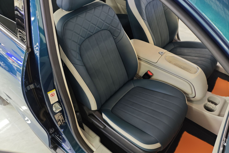 欧拉好猫 2023款 401km标准续航 舒享型 磷酸铁锂局部细节41