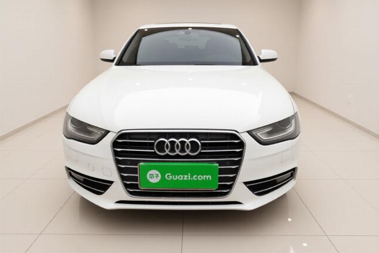 奥迪A4L 2016款 35 TFSI 自动舒适型车身外观2