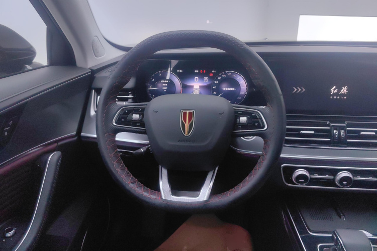 红旗HS5 2023款 2.0T 旗享Pro版中控内饰13