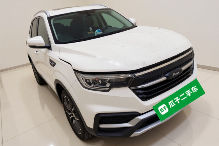 众泰T500 2018款 1.5T 自动智能互联尊贵型车身外观3