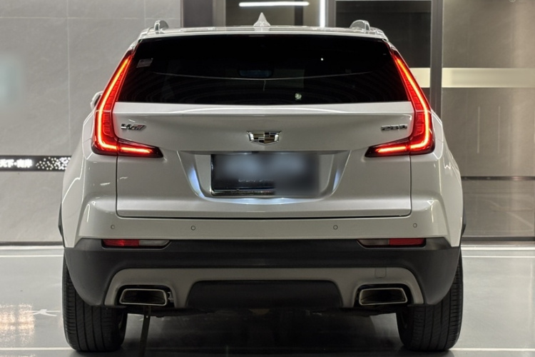 凯迪拉克XT4 2018款 28T 两驱领先型车身外观6004