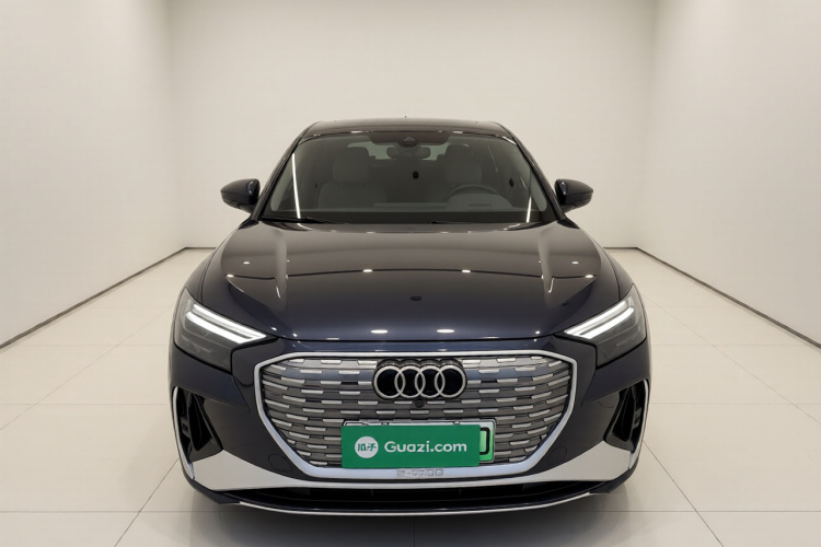 奥迪Q4 e-tron 2023款 40 e-tron 创境版车身外观2