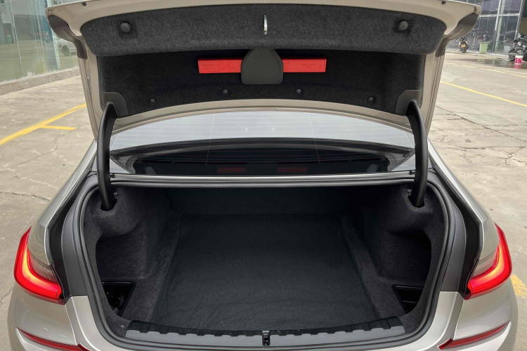 宝马3系 2021款 改款 325Li xDrive M运动套装中控内饰7006