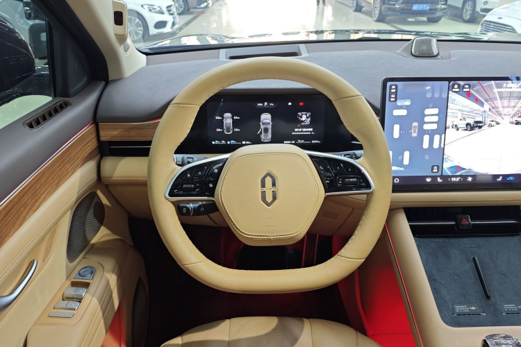 鸿蒙智行 问界M7 2024款 1.5T 智驾四驱Max版 6座中控内饰7007