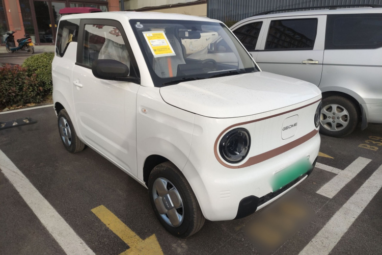 吉利银河 2024款 熊猫mini 200km 耐力熊车身外观3