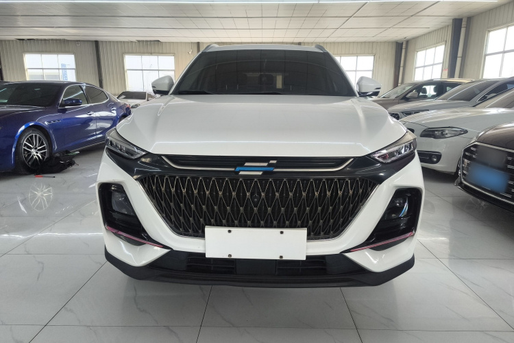 长安欧尚X7 PLUS 2022款 1.5T 蓝鲸版自动尊贵型车身外观2