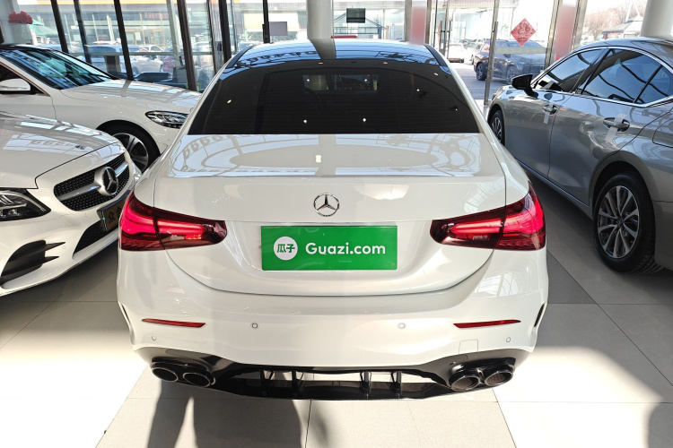 奔驰A级 2023款 A 200 L 时尚型车身外观6