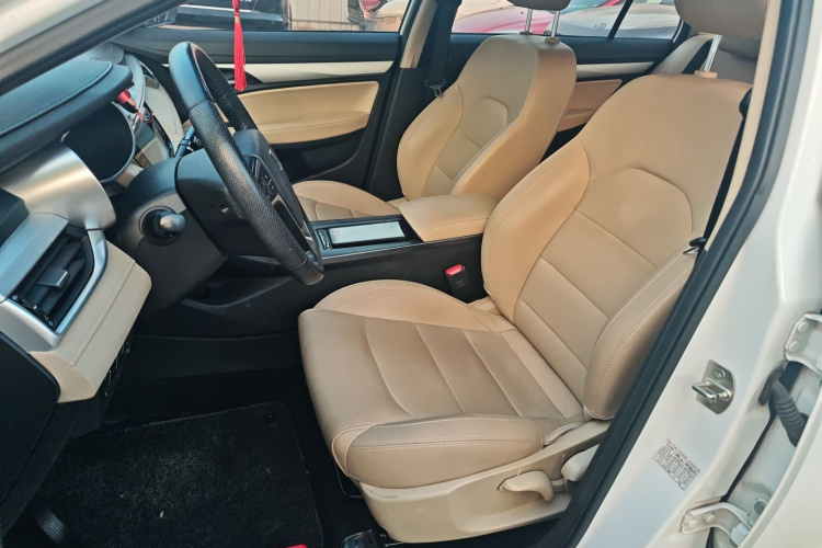 吉利汽车 帝豪 2018款 1.5L CVT豪华型中控内饰19