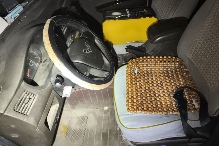 五菱汽车 五菱荣光V 2016款 1.5L标准型局部细节19