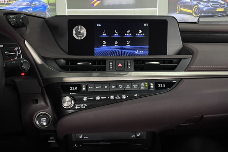 雷克萨斯ES 2020款 200 卓越版中控内饰7006