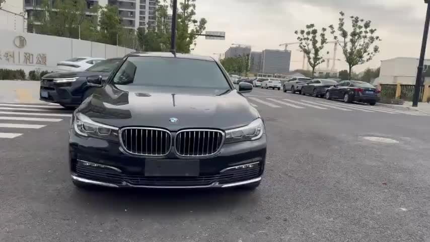 宝马7系 2017款 730Li 领先型实拍1