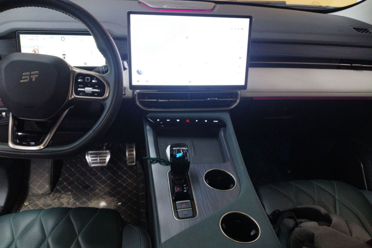 捷途山海L9 2024款 1.5TD 2DHT Pro 7座局部细节16