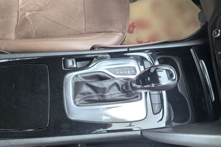 别克 君威 2019款 20T 精英型 国VI局部细节18