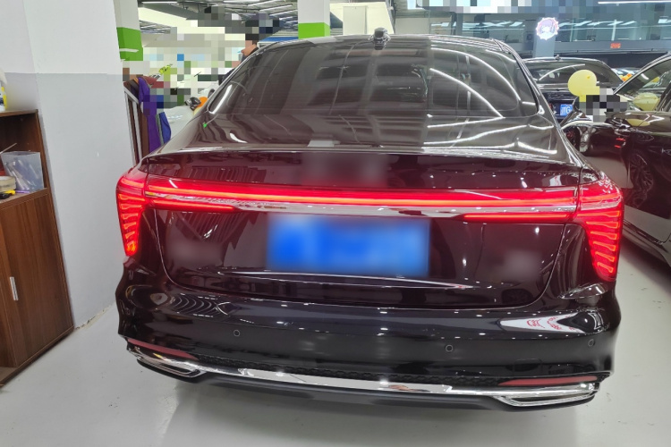 红旗H5 2024款 2.0T 自动智联旗畅版车身外观6