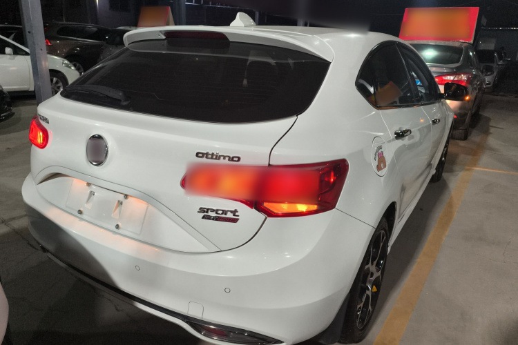 菲亚特 致悦 2014款 1.4T 自动运动版车身外观6005