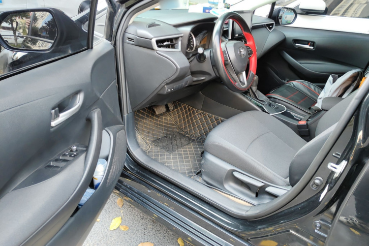 丰田 卡罗拉 2019款 1.2T S-CVT GL-i精英版中控内饰20